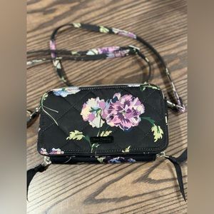Women’s Vera Bradley purse